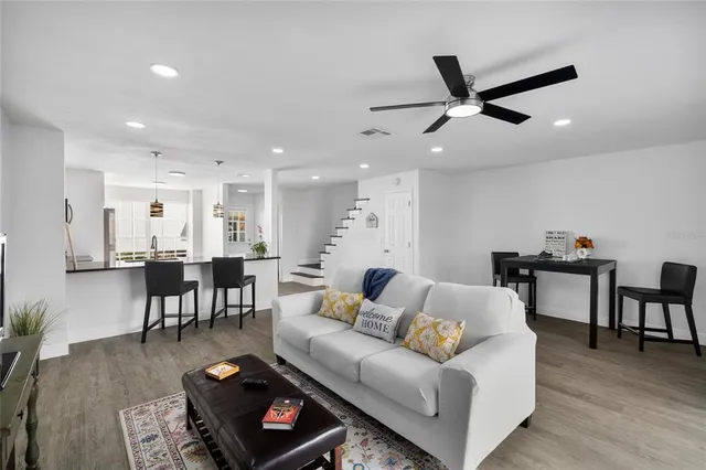 $279,900 | 13952 Fletchers Mill Drive, Tampa, FL 33613