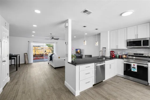 $279,900 | 13952 Fletchers Mill Drive, Tampa, FL 33613