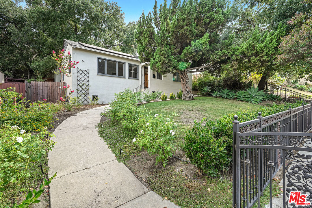 54 West Glenarm Street Pasadena, CA 91105 - Photo 18 of 18 a view of backyard with green space