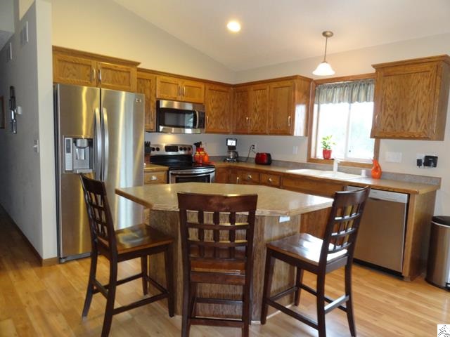 47 East Riverside Road Esko, MN 55733 - Photo 4 of 17 Gallery Image 4