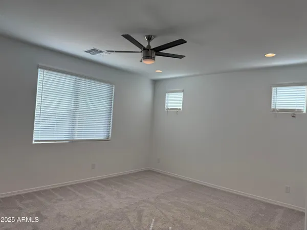 $2,700 | 10155 West Columbus Avenue, Avondale, AZ 85392