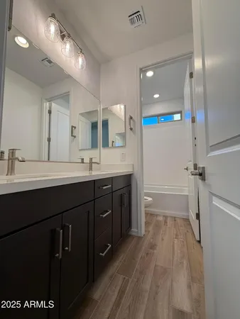 $2,700 | 10155 West Columbus Avenue, Avondale, AZ 85392