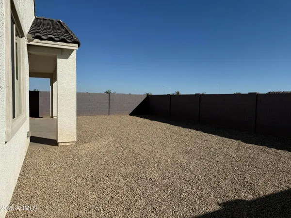 $2,700 | 10155 West Columbus Avenue, Avondale, AZ 85392