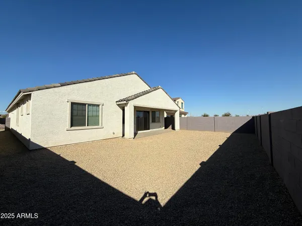 $2,995 | 10155 West Columbus Avenue, Avondale, AZ 85392