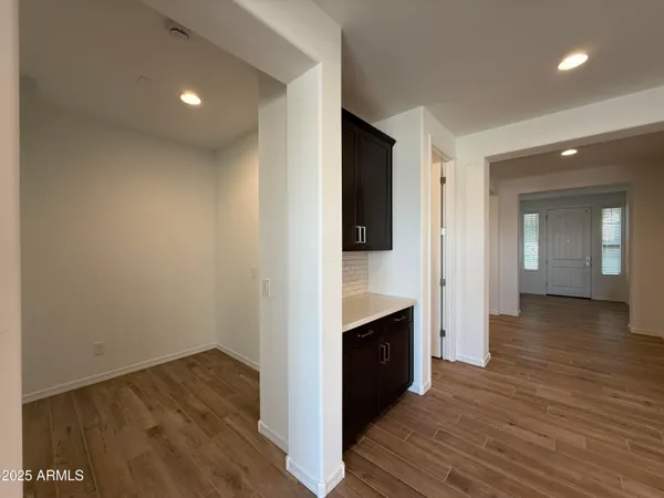 $2,700 | 10155 West Columbus Avenue, Avondale, AZ 85392