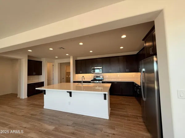 $2,700 | 10155 West Columbus Avenue, Avondale, AZ 85392