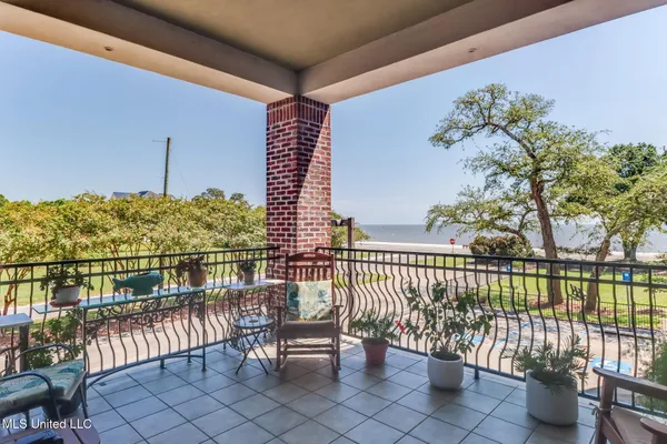 $595,000 | 1100 West Beach Boulevard, Unit 203, Pass Christian, MS 39571