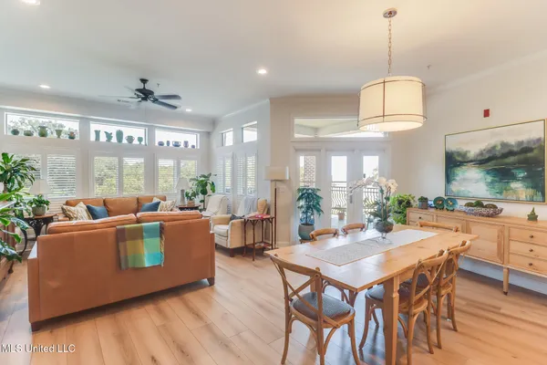 $595,000 | 1100 West Beach Boulevard, Unit 203, Pass Christian, MS 39571