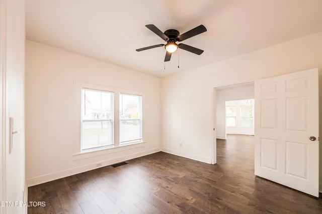 $296,900 | 3000 Linden Avenue, Knoxville, TN 37914