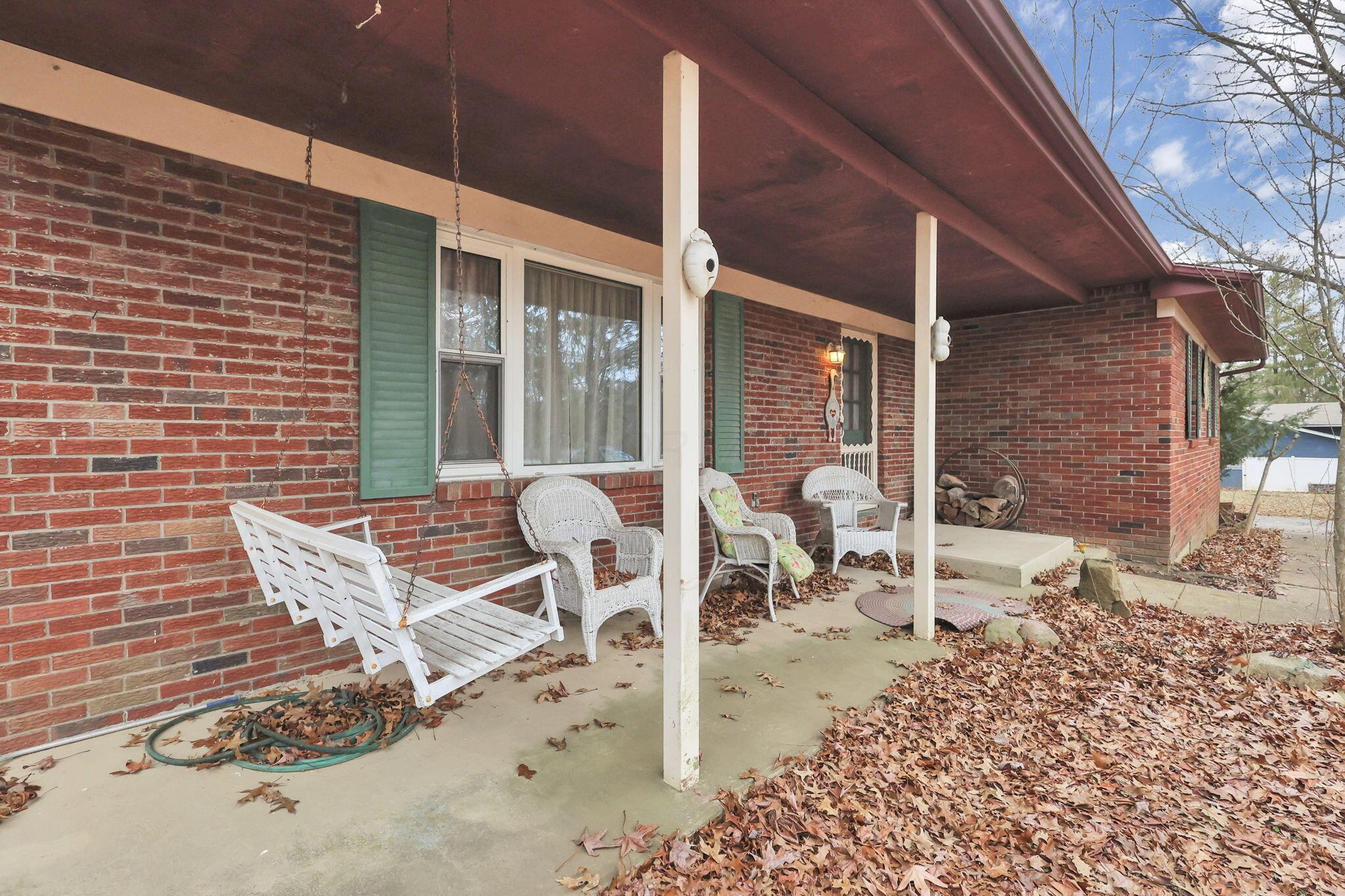 6175 Headley Road Columbus, OH 43230 - Photo 8 of 69 10-web-or-mls-G02A3466 (5)