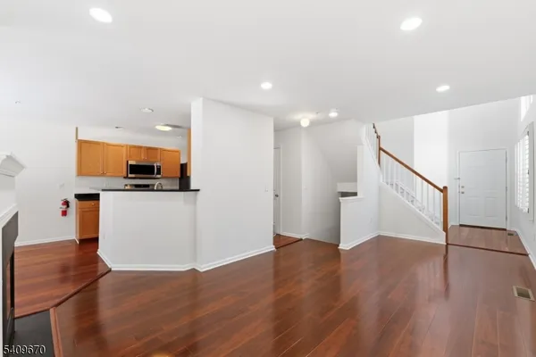 $3,400 | 402 Dalton Court, Denville, NJ 07834