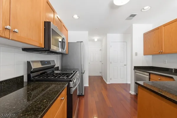 $3,400 | 402 Dalton Court, Denville, NJ 07834