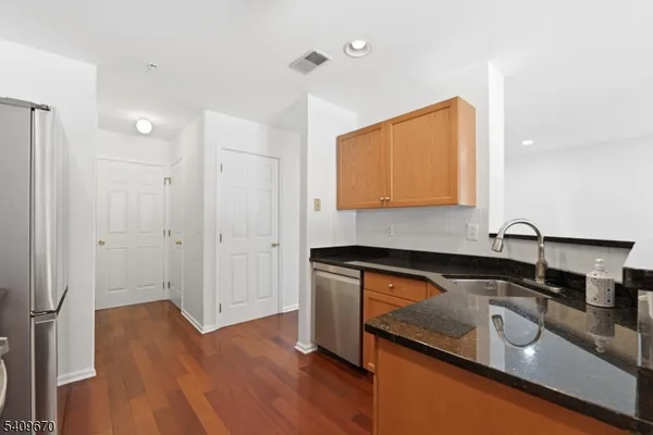 $3,400 | 402 Dalton Court, Denville, NJ 07834