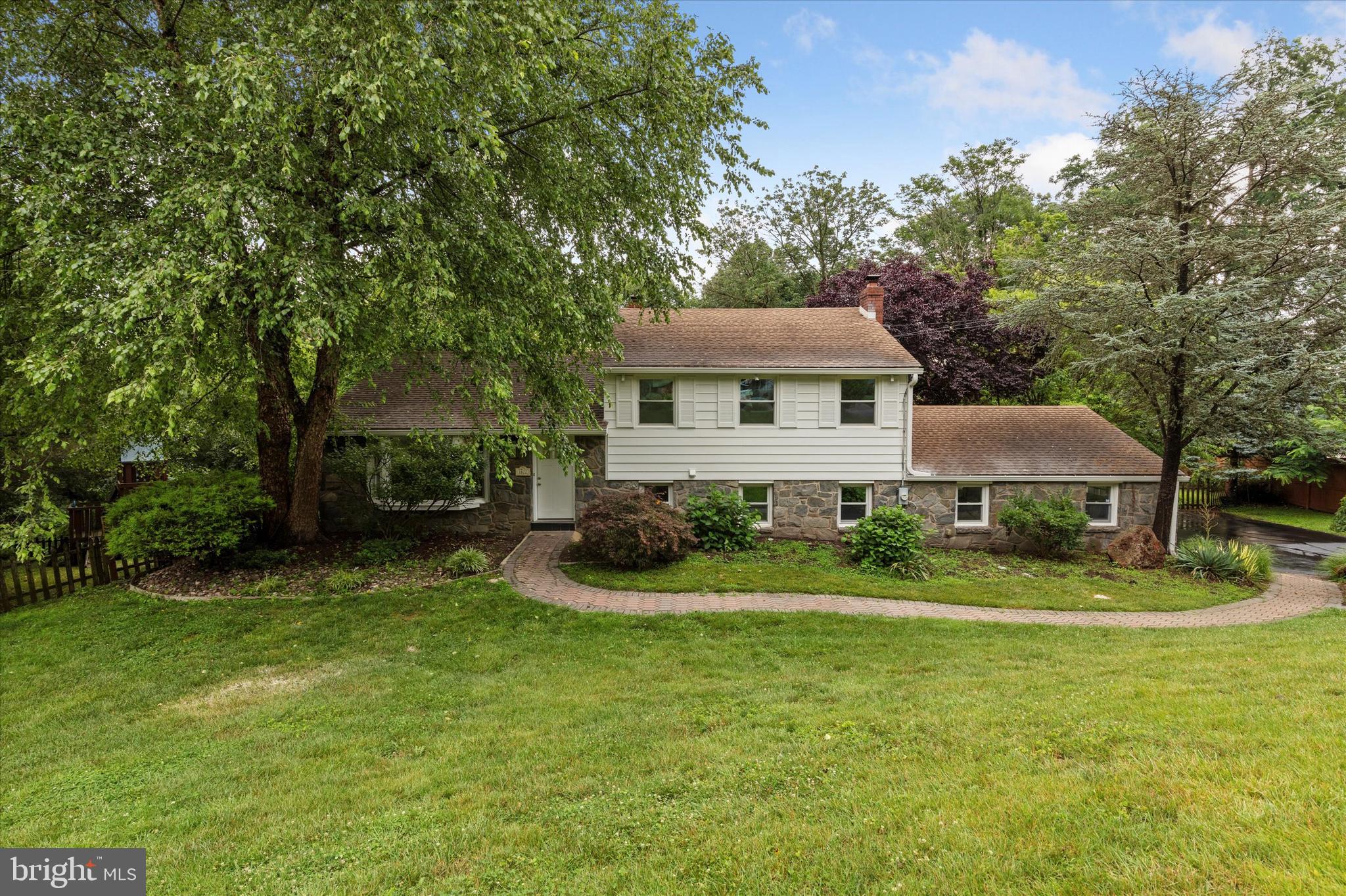 1622 Winston Road Gladwyne, PA 19035 - Photo 1 of 33 Gallery Image 1