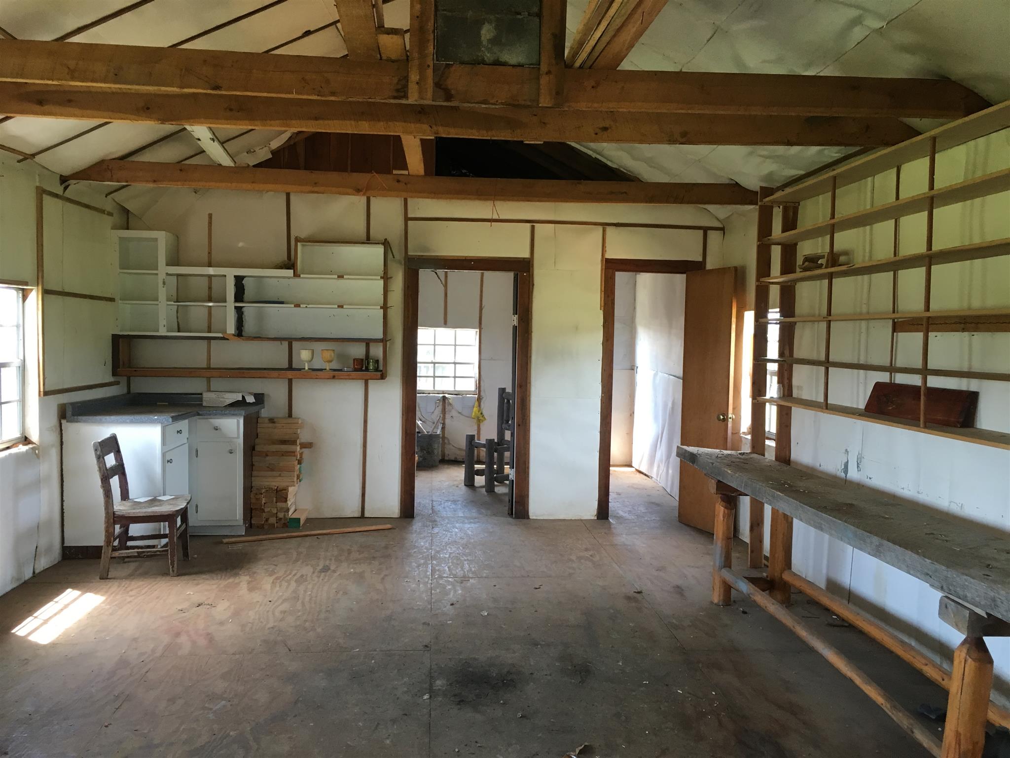 4072 Muckle Branch Road Ethridge, TN 38456 - Photo 16 of 28 Inside one of the work buildings
