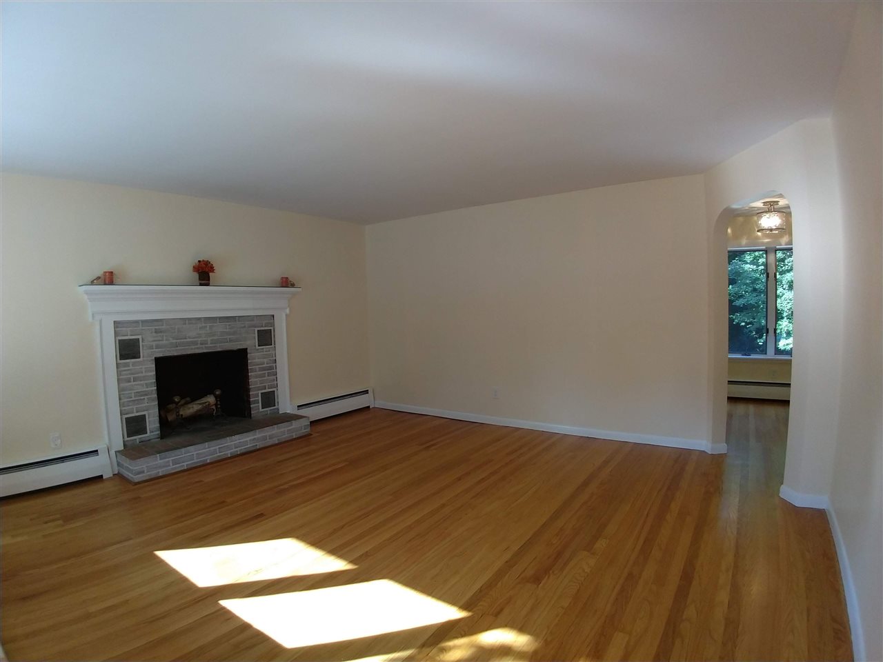 9 Thornton Street Exeter, NH 03833 - Photo 4 of 20