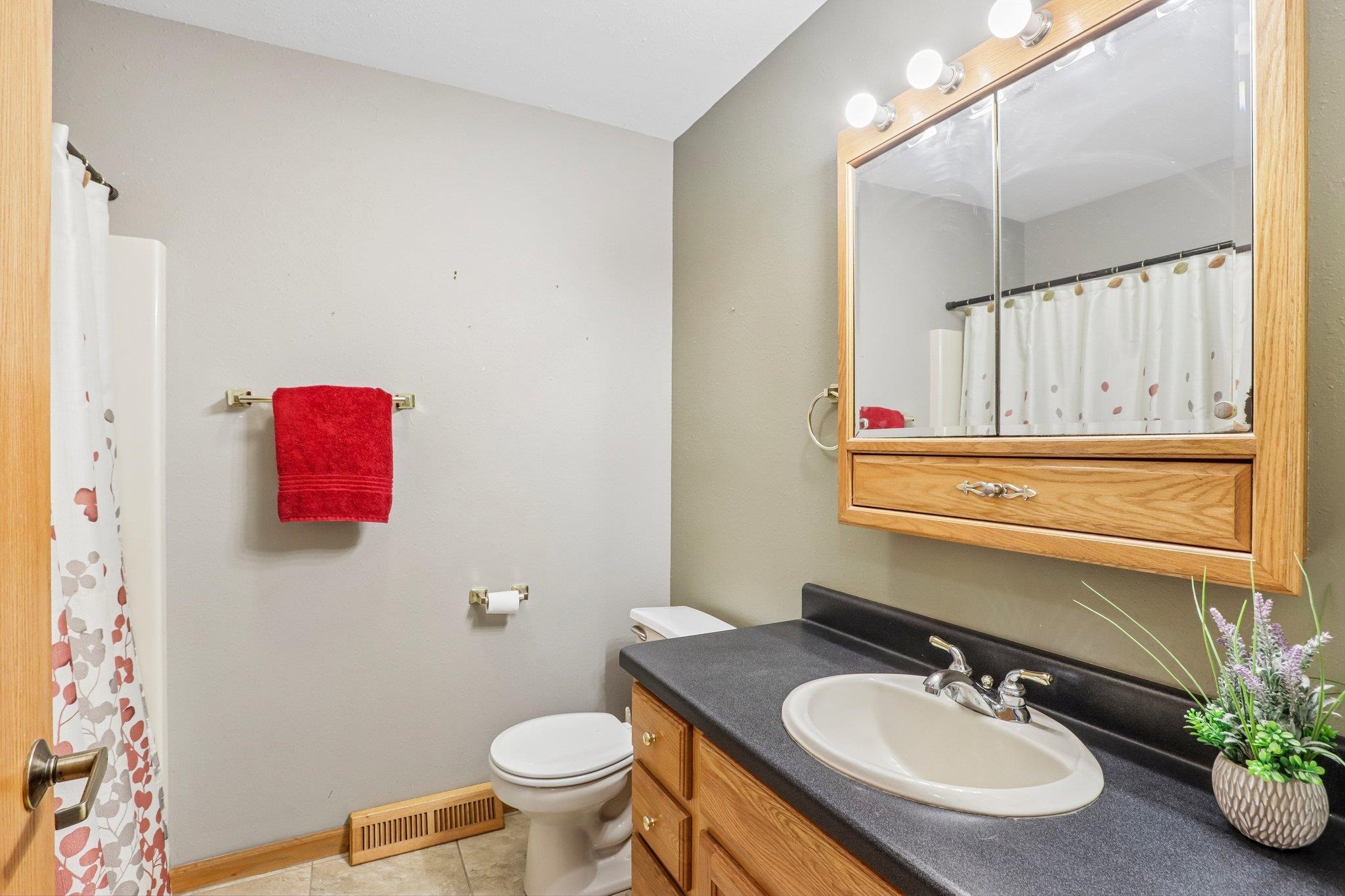 402 Derby Row Reedsburg, WI 53959 - Photo 35 of 49