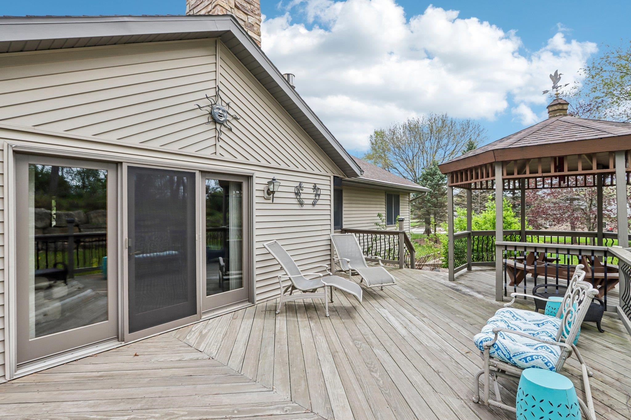 402 Derby Row Reedsburg, WI 53959 - Photo 8 of 49