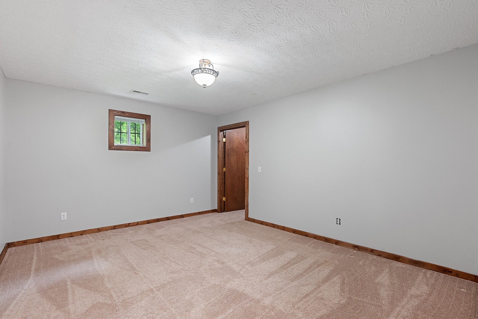 9600 New Gallatin Road Adolphus, KY 42120 - Photo 7 of 31 Gallery Image 7