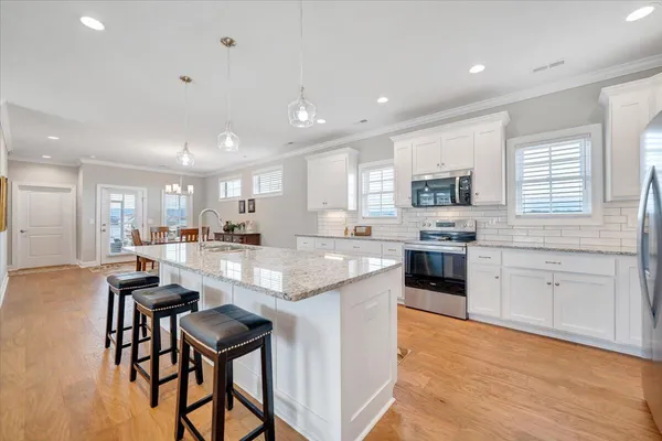 $674,950 | 190 Merion Circle, Daleville, VA 24083