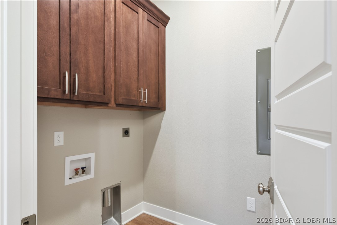 1184 Jeffries Road, Unit 318 Osage Beach, MO 65065 - Photo 13 of 51 Laundry room
