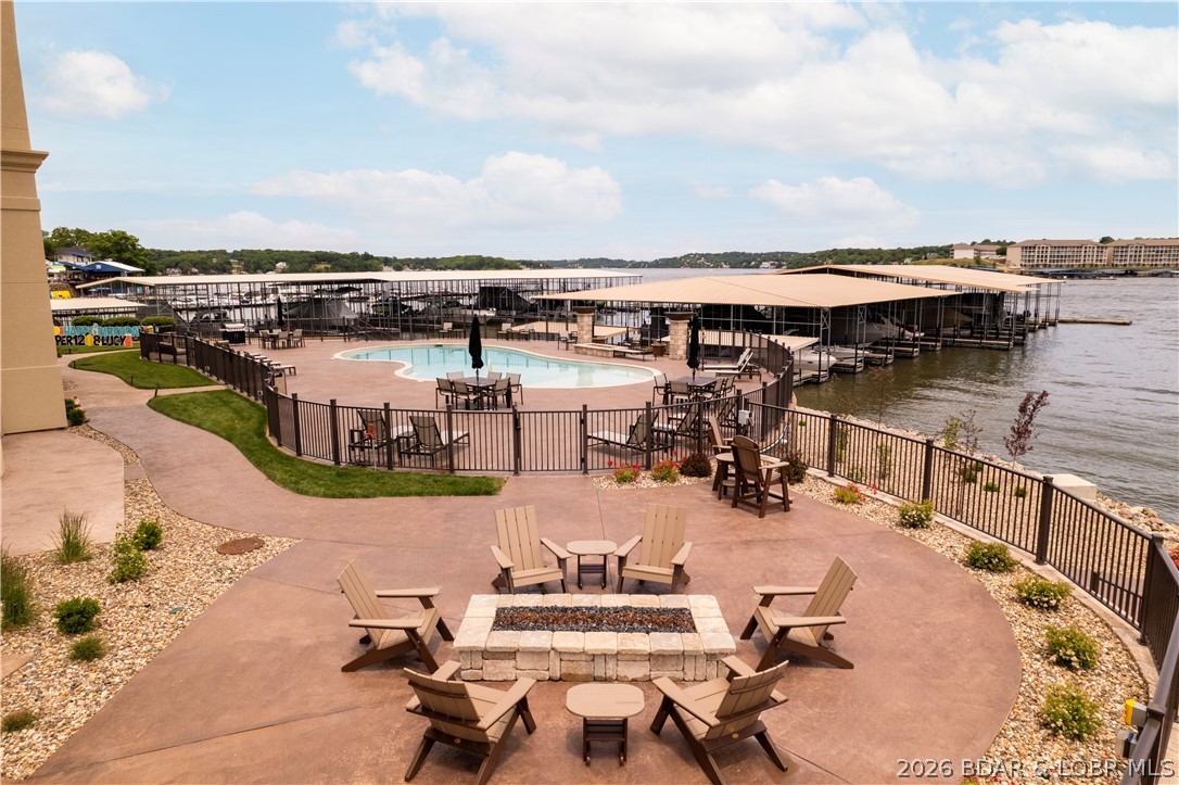 1184 Jeffries Road, Unit 318 Osage Beach, MO 65065 - Photo 4 of 51 The complex is well maintained and offers several