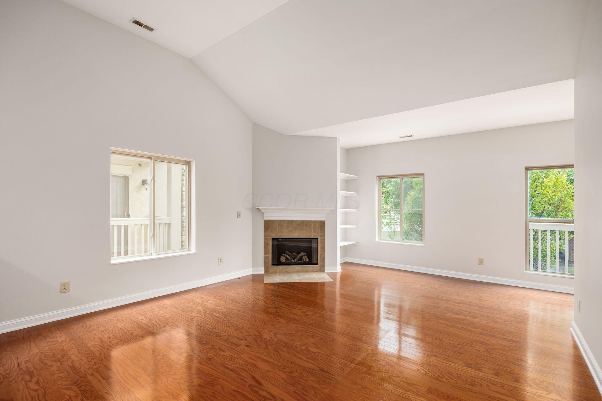 1784 Ridgecliff Road Upper Arlington, OH 43221 - Photo 11 of 40 009_a3ff6335_ridgecliff 103-2