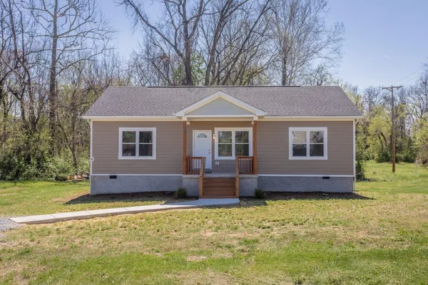 $295,000 | 445 Wirt Avenue, Elkton, VA 22827