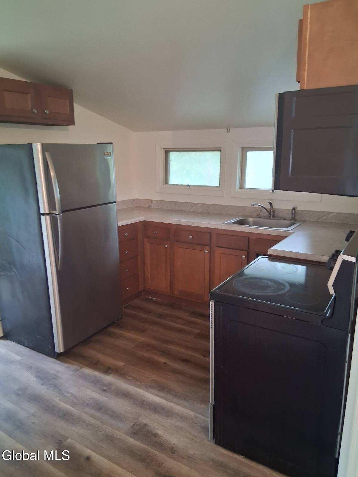 353 3rd Street, Unit 3 Albany, NY 12206 - Photo 12 of 12 353 3rd 3-10