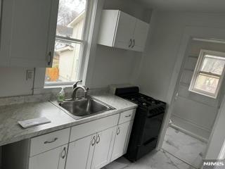 166 Rochelle Avenue, Unit 2 Rochelle Park, NJ 07662 - Photo 1 of 2