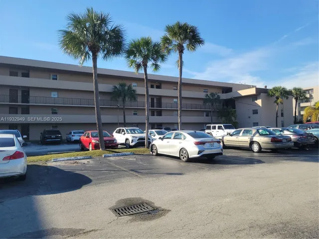 $2,000 | 706 Northwest 87th Avenue, Unit 312, Miami, FL 33172