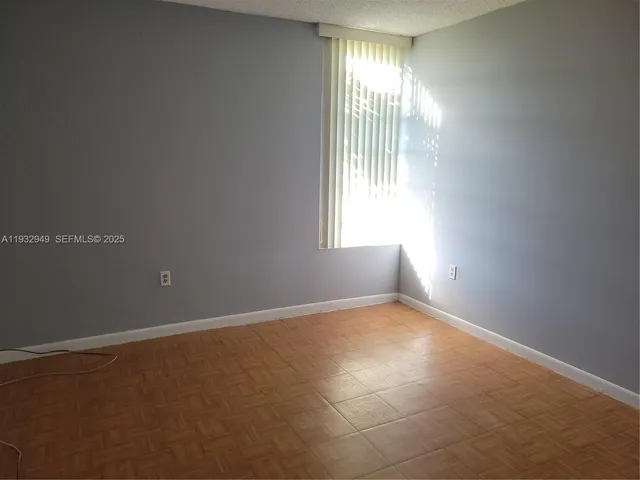 $2,000 | 706 Northwest 87th Avenue, Unit 312, Miami, FL 33172