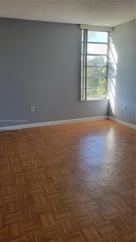 $2,000 | 706 Northwest 87th Avenue, Unit 312, Miami, FL 33172