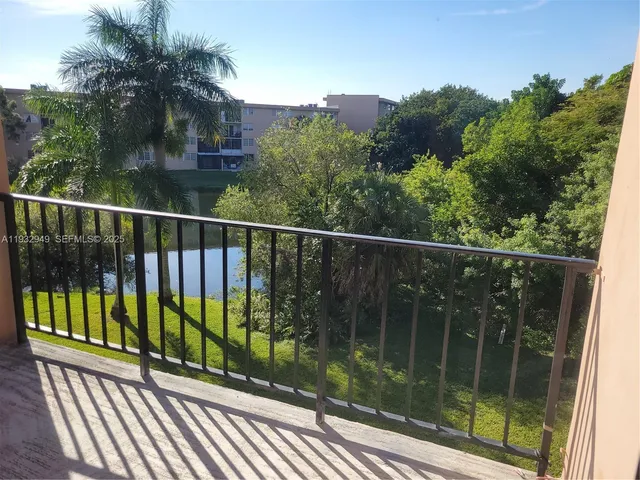 $2,000 | 706 Northwest 87th Avenue, Unit 312, Miami, FL 33172