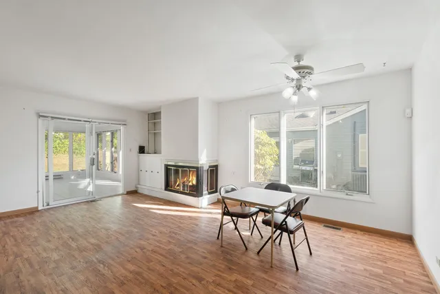 $423,000 | 920 Eden Drive, Schaumburg, IL 60169