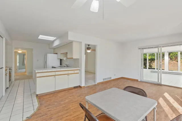 $423,000 | 920 Eden Drive, Schaumburg, IL 60169