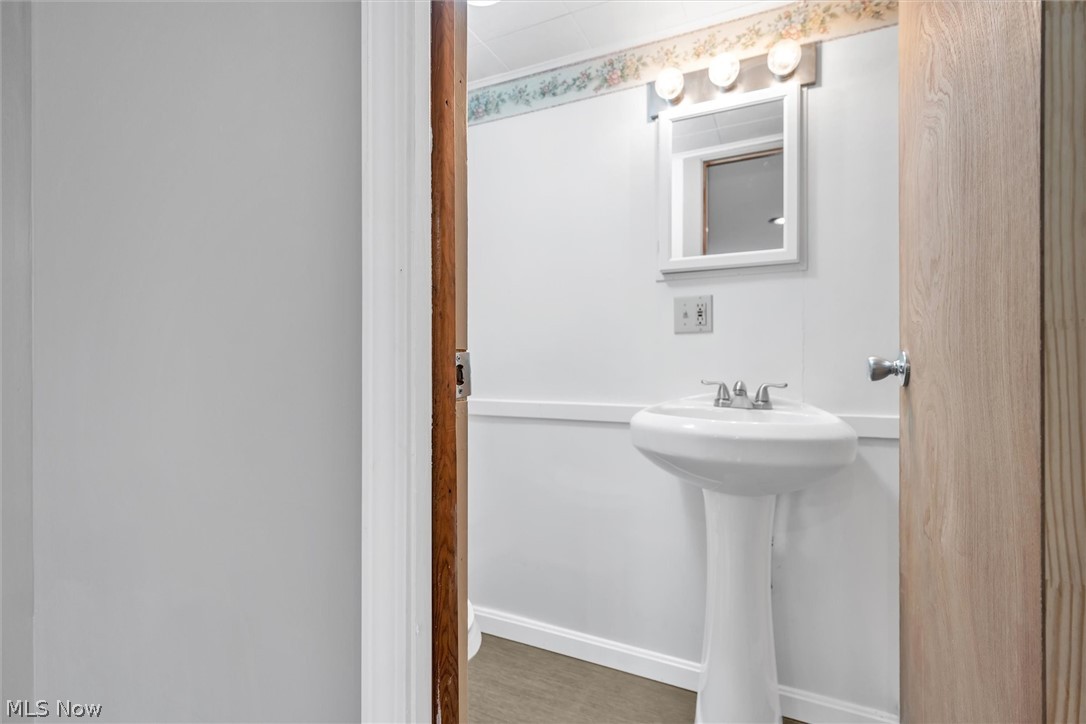 8221 Sanborn Road Ashtabula, OH 44004 - Photo 14 of 35 Gallery Image 14