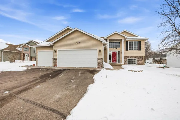 $345,000 | 1540 Timberdoodle Drive, St. Cloud, MN 56303