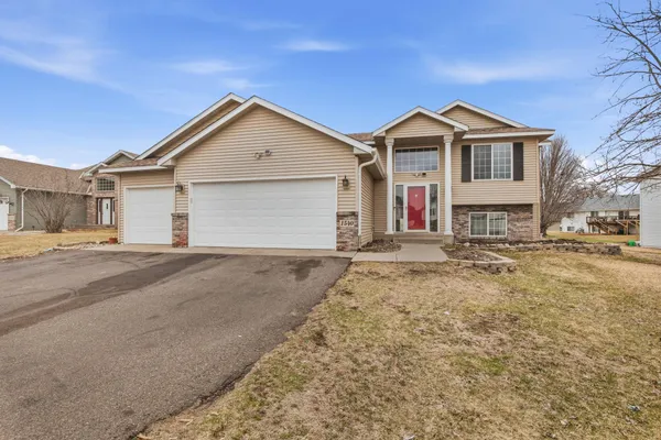 $345,000 | 1540 Timberdoodle Drive, St. Cloud, MN 56303