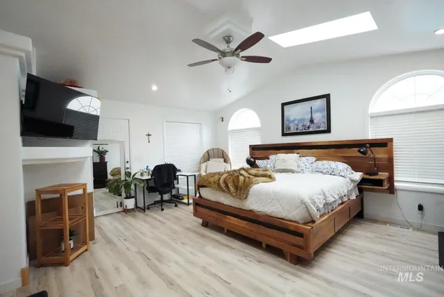 $325,000 | 238 Dorothy Avenue, Gooding, ID 83330