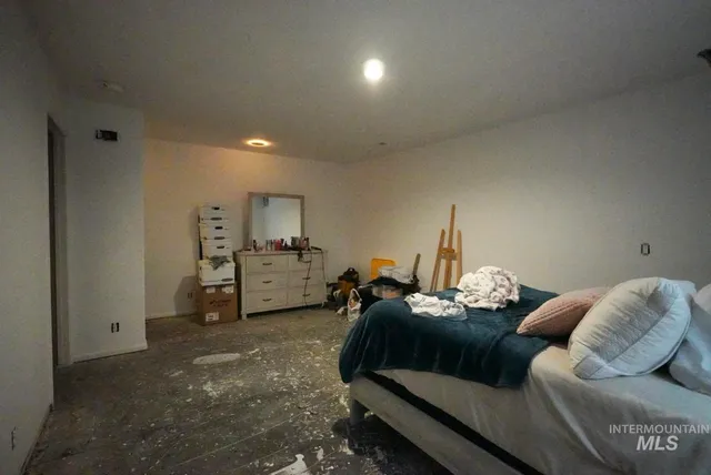 $325,000 | 238 Dorothy Avenue, Gooding, ID 83330