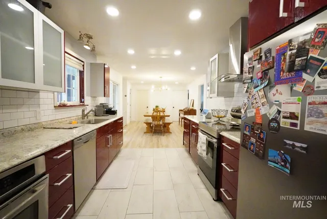 $325,000 | 238 Dorothy Avenue, Gooding, ID 83330