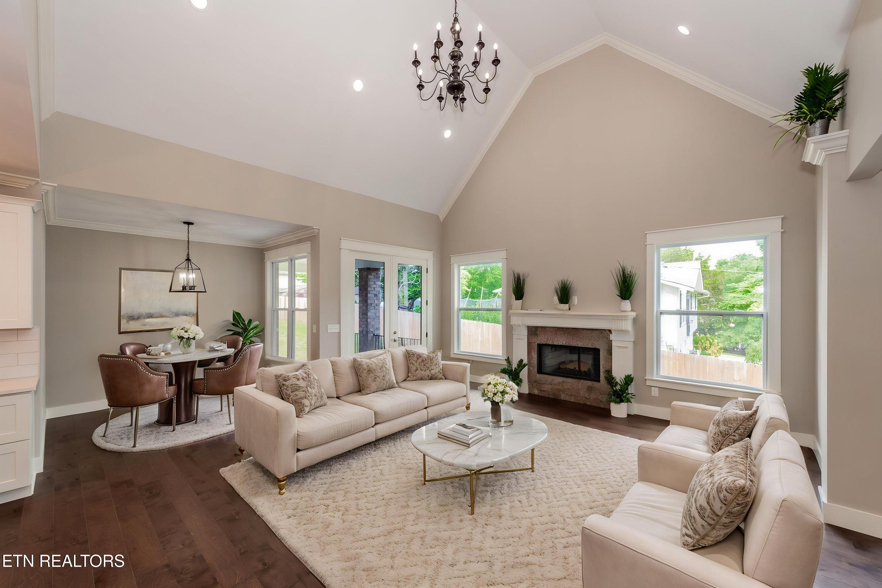8017 Little Joe Road Powell, TN 37849 - Photo 11 of 59 DSC_3185-Edit - Living Room - Luxury - 7