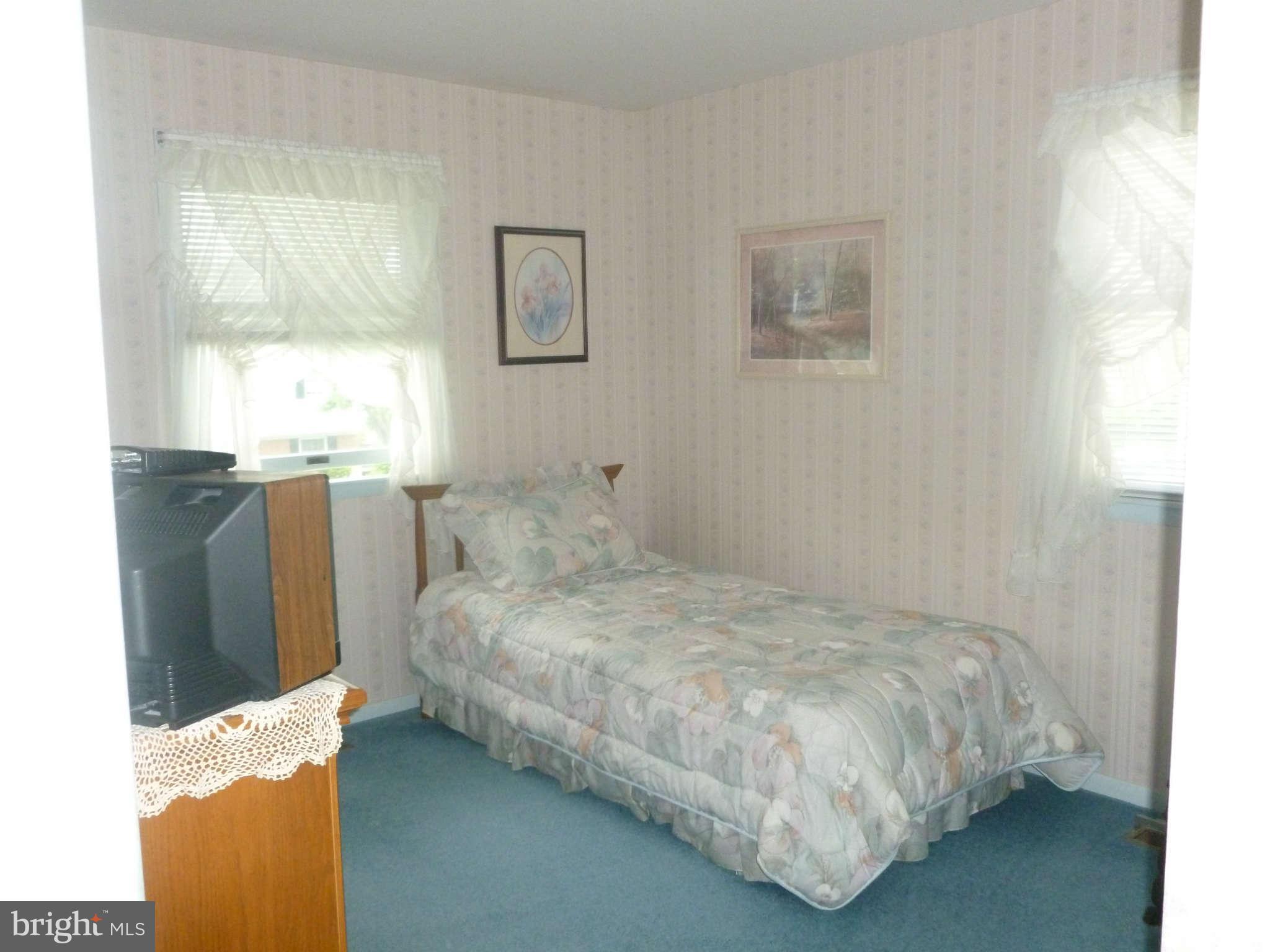 419 Rockway Road Baltimore, MD 21228 - Photo 5 of 12 Bedroom