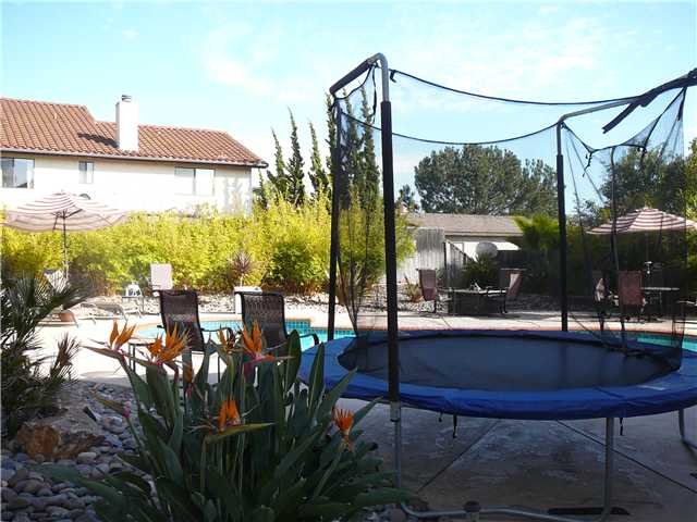 14709 Fieldview Way Poway, CA 92064 - Photo 12 of 19
