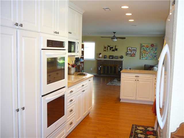 14709 Fieldview Way Poway, CA 92064 - Photo 6 of 19