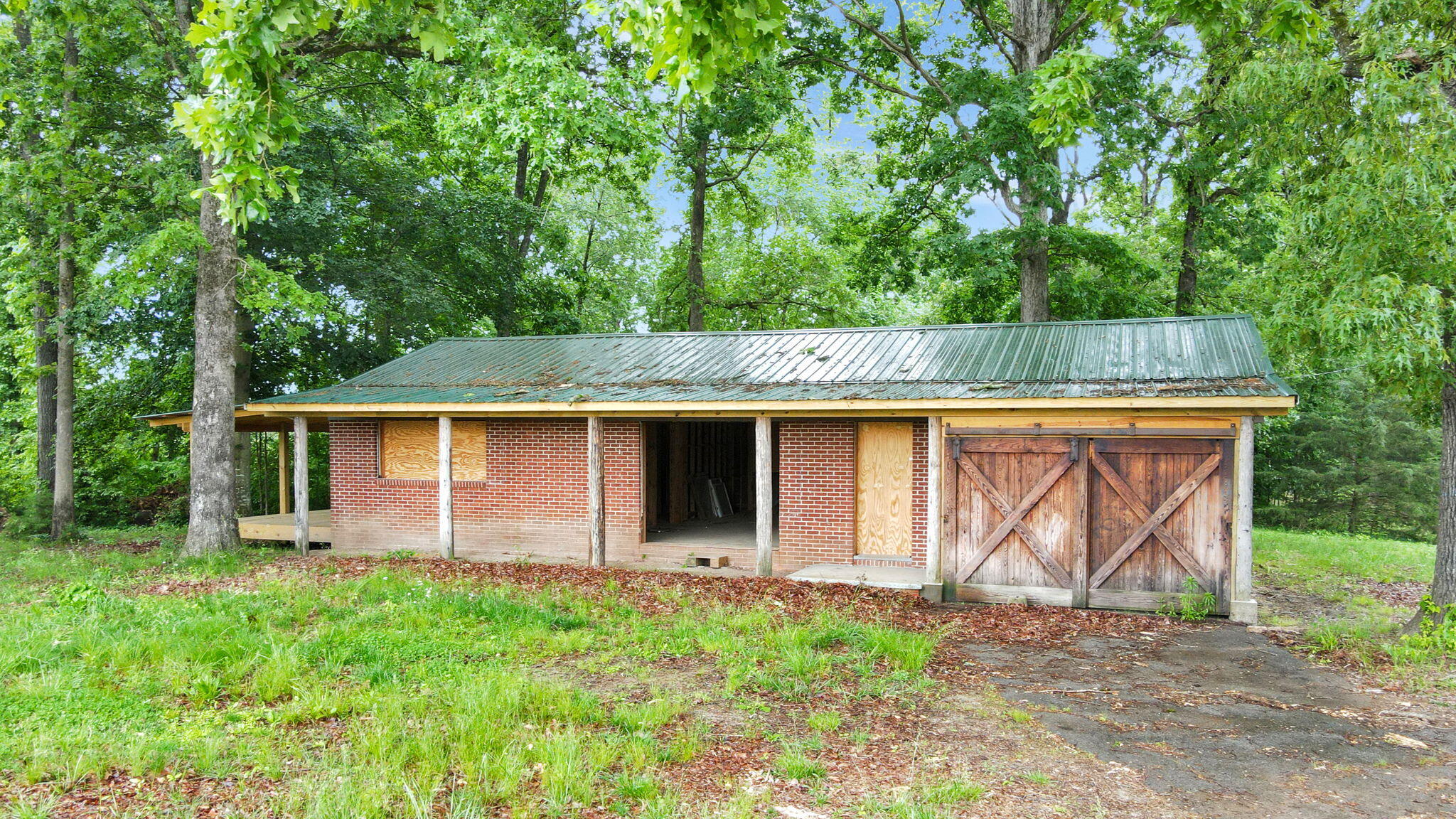 287 Lowery Road Ocoee, TN 37361 - Photo 4 of 18 4-web-or-mls-5C7F0F52-CFF7-464C-9E81-269