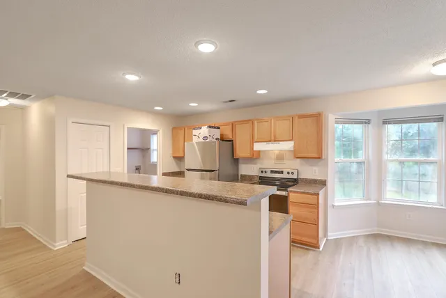 $2,375 | 1474 Brownswood Road, Johns Island, SC 29455