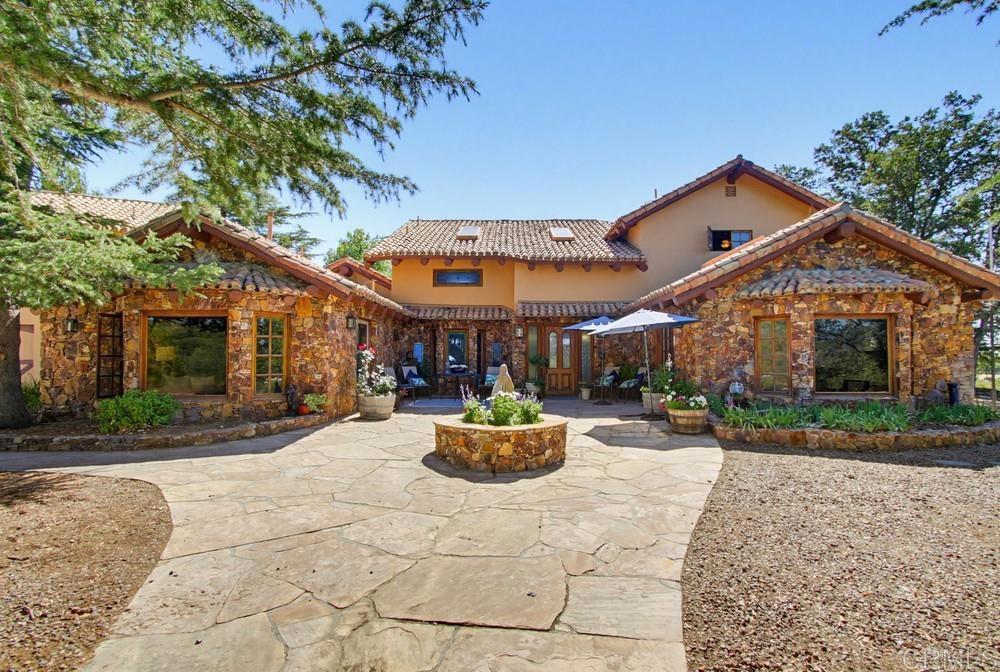 9776 Chiquita Road Descanso, CA 91916 - Photo 2 of 57
