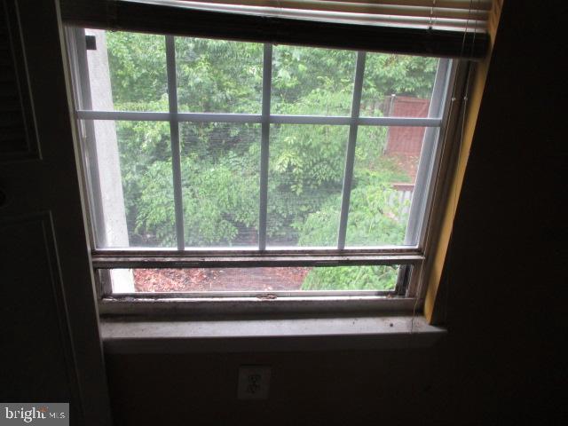 9410 Chippenham Drive Laurel, MD 20723 - Photo 33 of 44